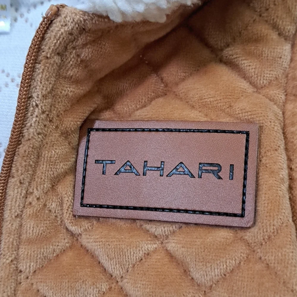 Tahari Baby quilted velour fleece lined hood full zip onesie sz6-9mos